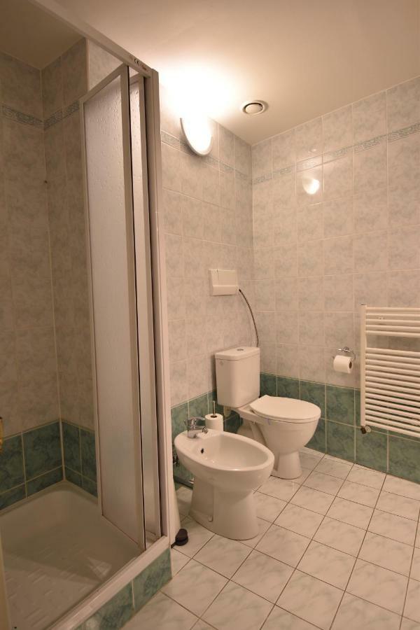 Cozy Flat By The Astronomical Clock Apartment Prague Ngoại thất bức ảnh