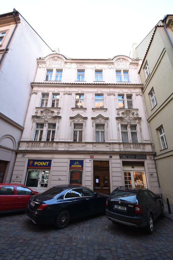 Cozy Flat By The Astronomical Clock Apartment Prague Ngoại thất bức ảnh