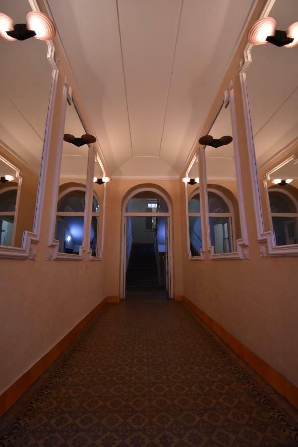 Cozy Flat By The Astronomical Clock Apartment Prague Ngoại thất bức ảnh